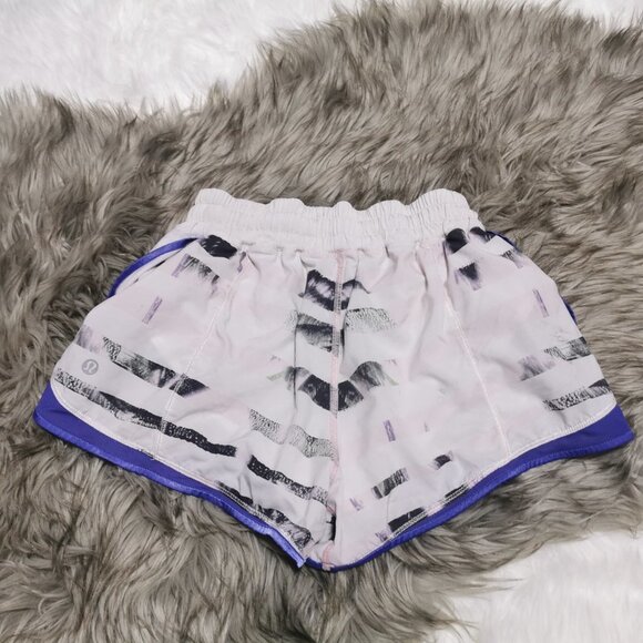 Lululemon Athletica White and Blue Athletic Shorts Retro Design - Picture 10 of 11